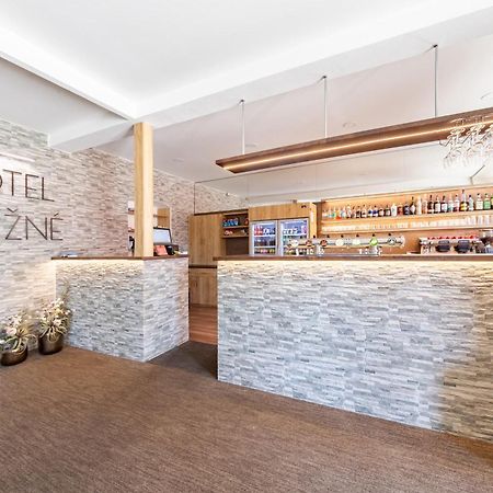 Hotel Snezne מראה חיצוני תמונה