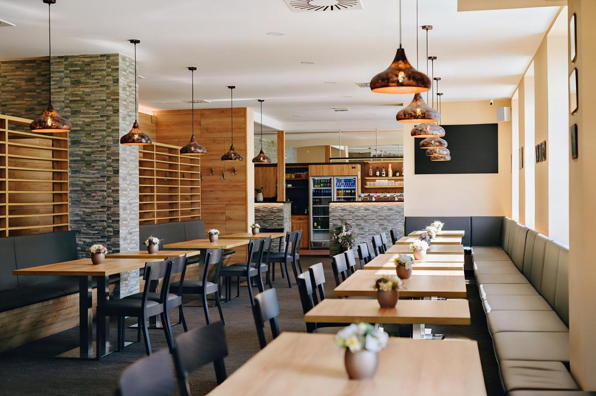 Hotel Snezne מראה חיצוני תמונה