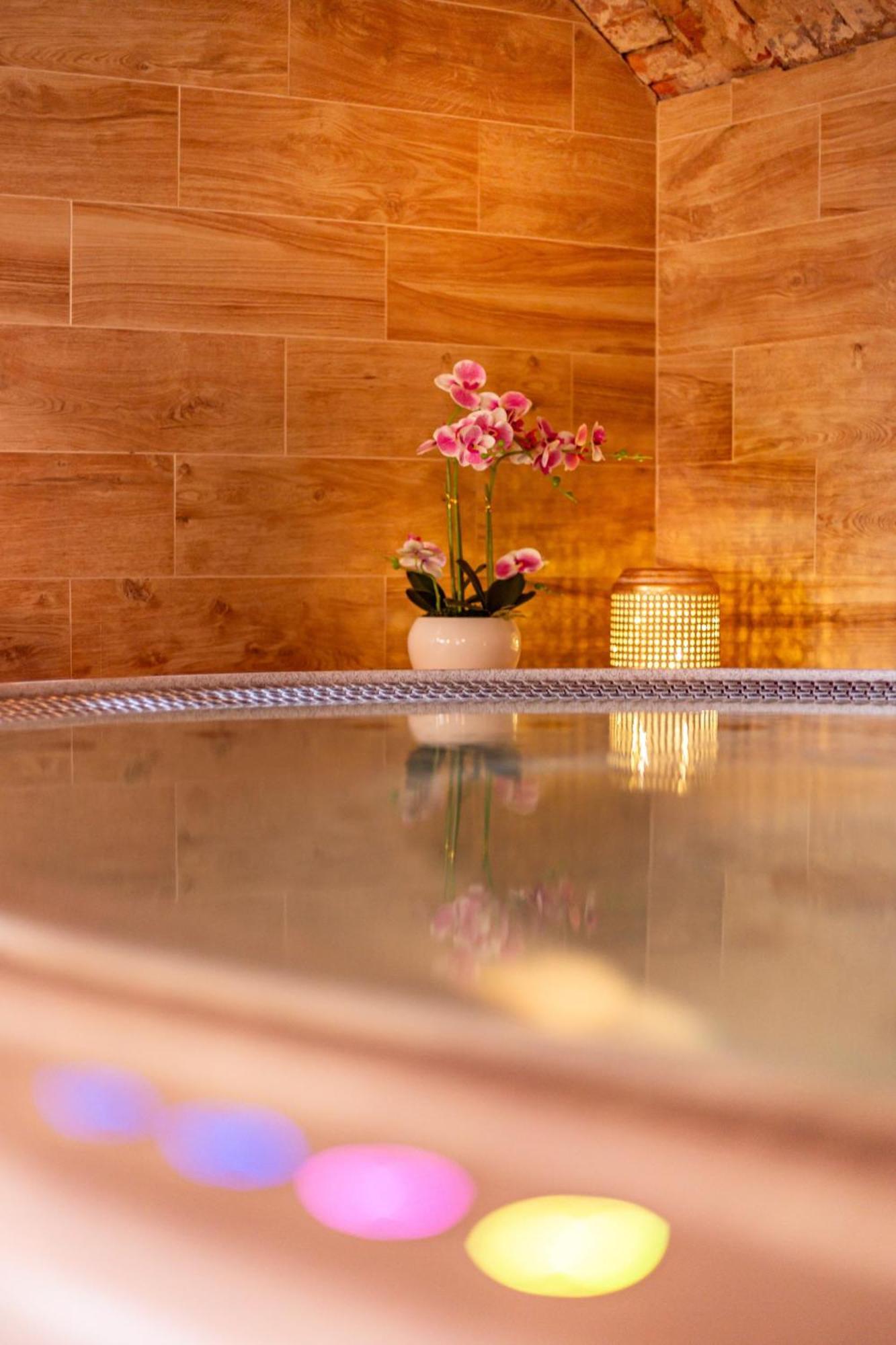 Hotel Snezne מראה חיצוני תמונה