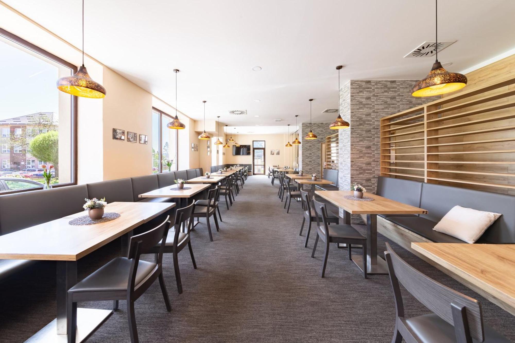 Hotel Snezne מראה חיצוני תמונה