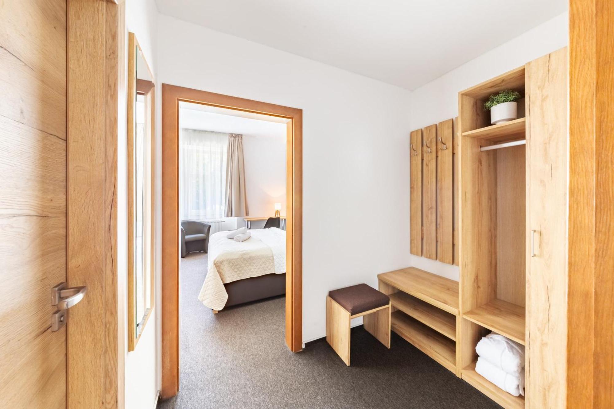 Hotel Snezne מראה חיצוני תמונה