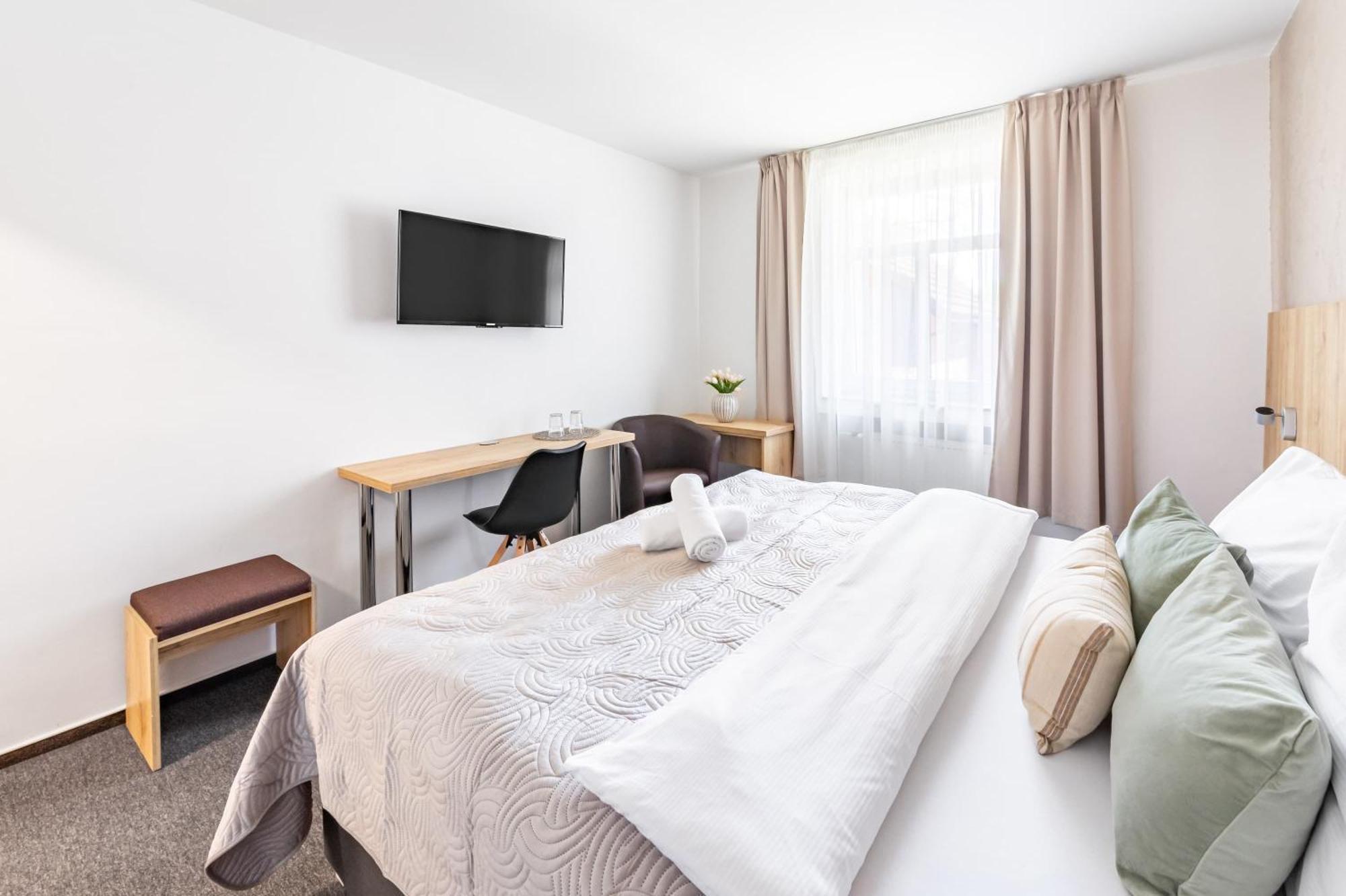 Hotel Snezne מראה חיצוני תמונה