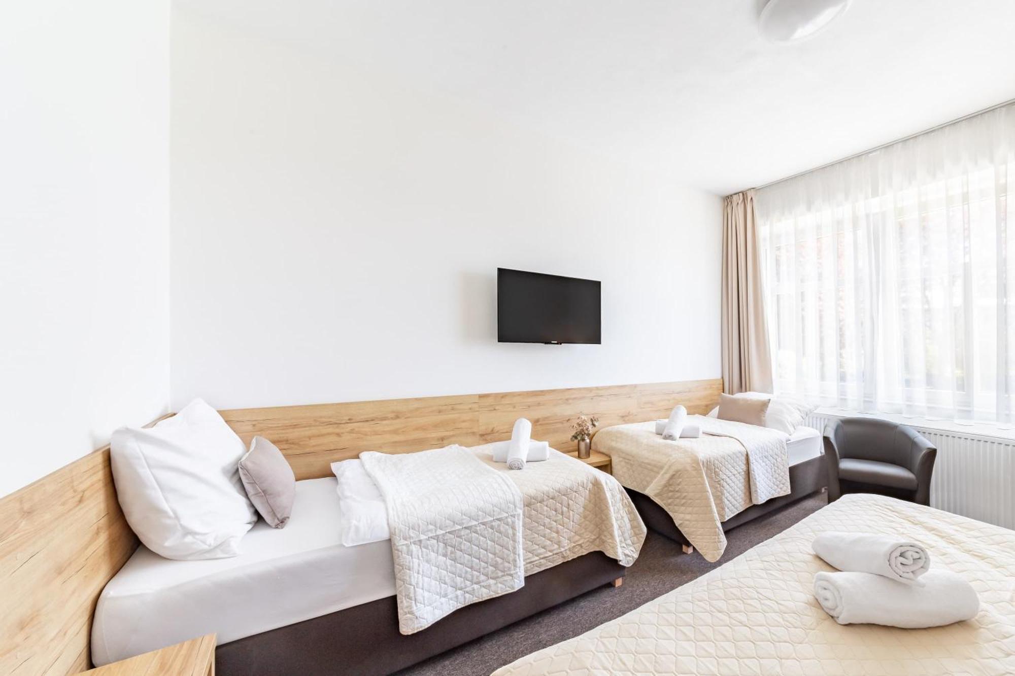 Hotel Snezne מראה חיצוני תמונה