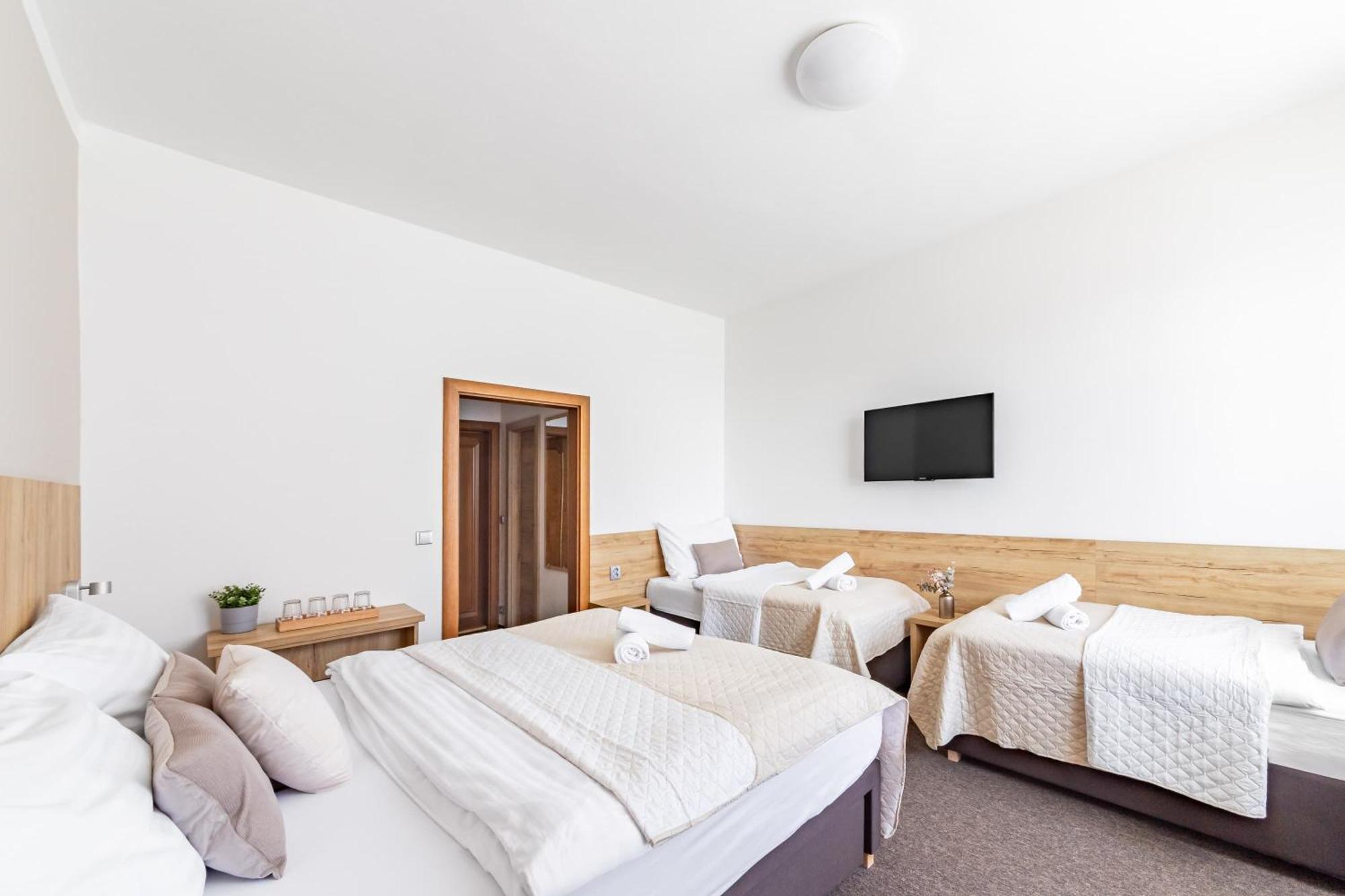 Hotel Snezne מראה חיצוני תמונה